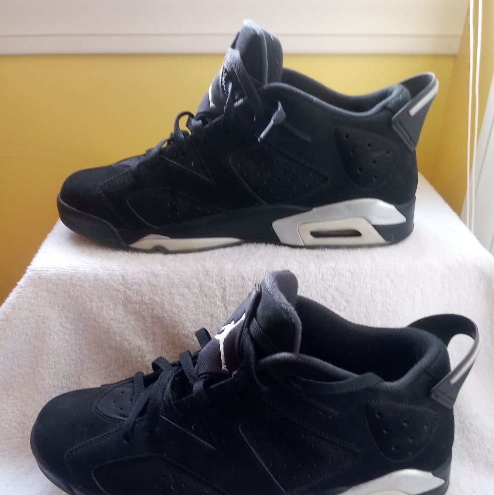 Mens size 12 jordan 6 low
